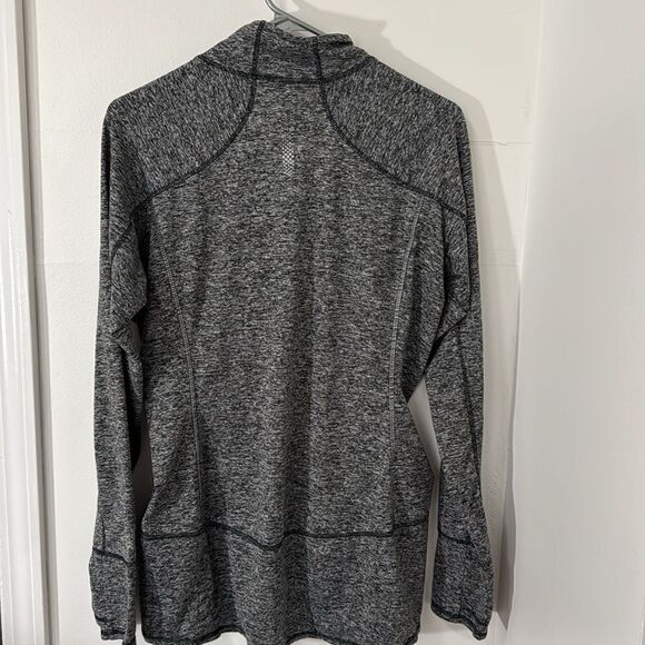 ATHLETA RUNNING WILD 3.0 HALF ZIP DARK GRAY HEATHERED REFLECTIVE SHIRT PULLOVER - Picture 5 of 8